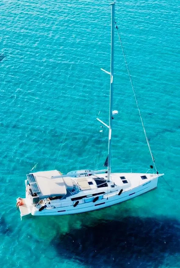 676327-19bb6025d1f3a40fbcb015b7d8ed27e3-x-8048073-cf0b72cda4cc3c48db36db597042199c